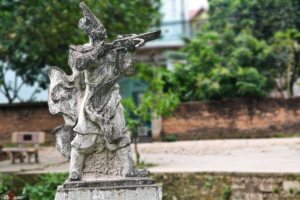 Ai là người thiết kế Thành Cổ Loa?