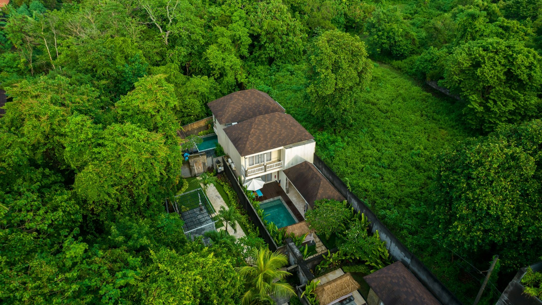 Compound biệt lập: mức độ tách khỏi dây chuyền chung | Nguyên tắc thiết kế resort · Phần 10