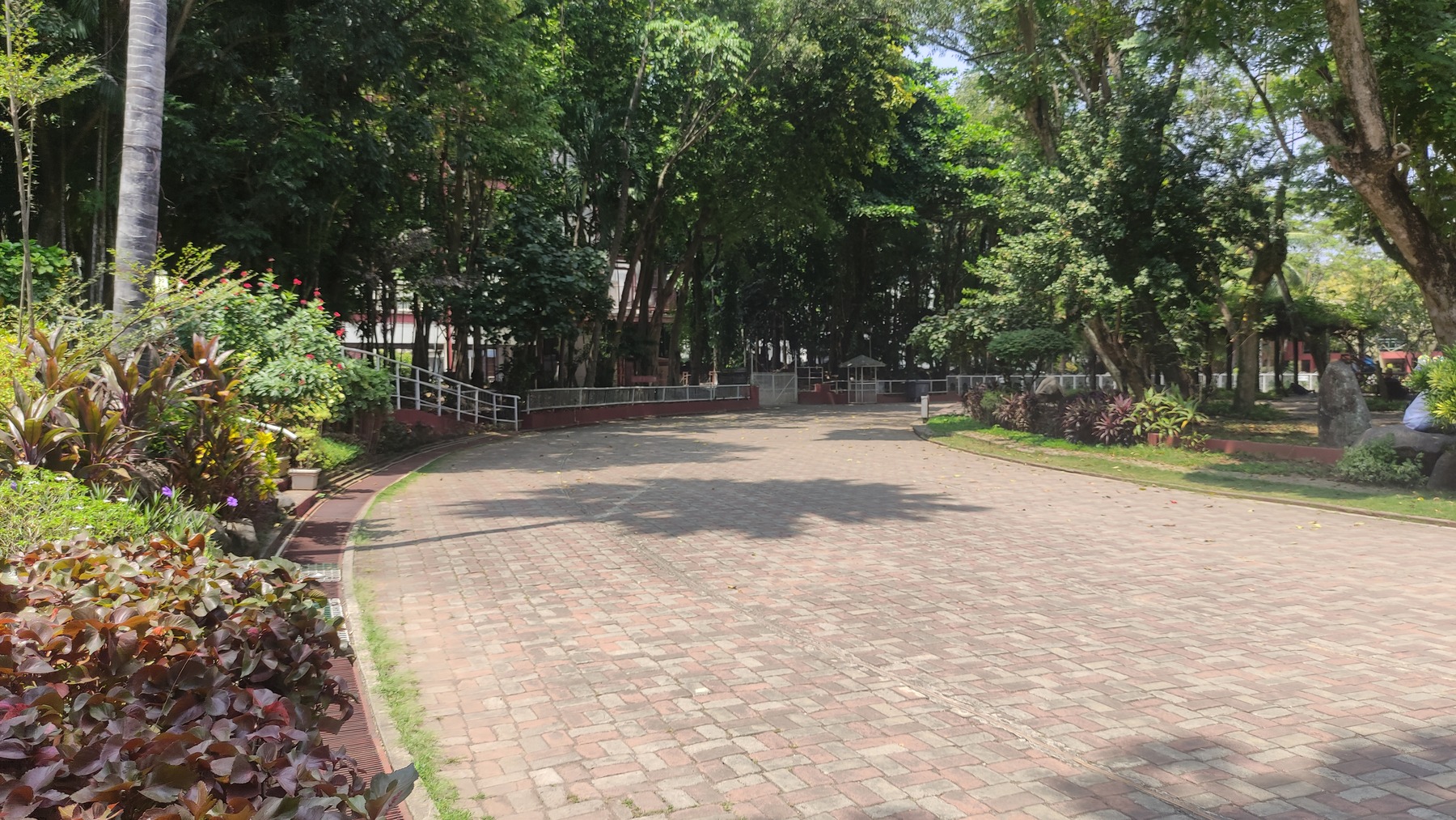 Tổ chức tuyến tiếp cận: trình tự tầm nhìn và điểm dừng | Nguyên tắc thiết kế resort · Phần 14