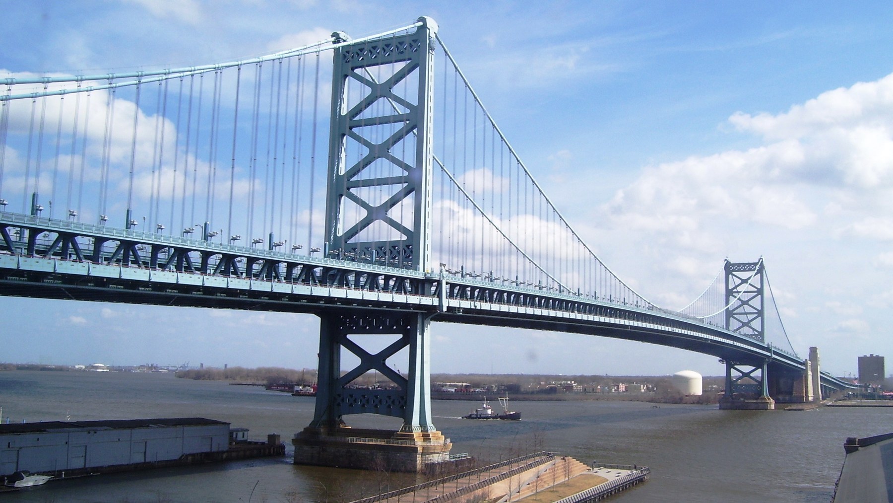 Bờ sông Delaware, Philadelphia: từ cầu tàu bỏ hoang thành chuỗi công viên ven sông