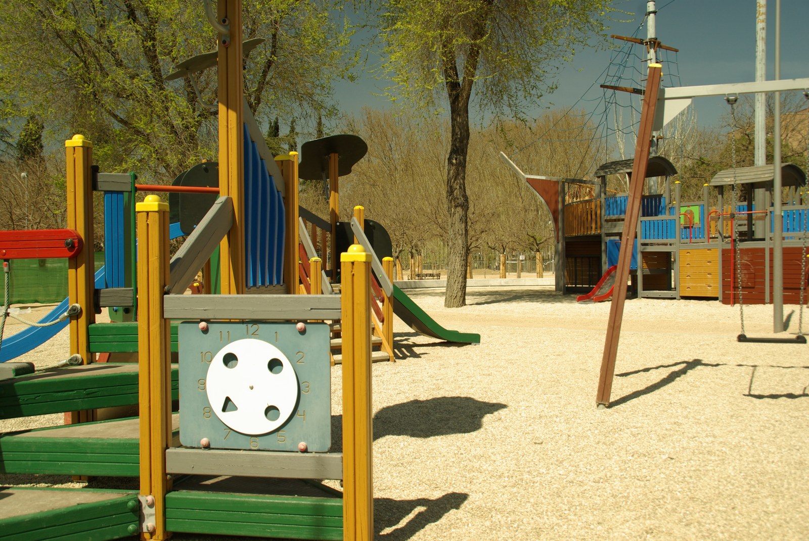 Madrid Río — Khu chơi trẻ em chủ đề tàu cướp biển: