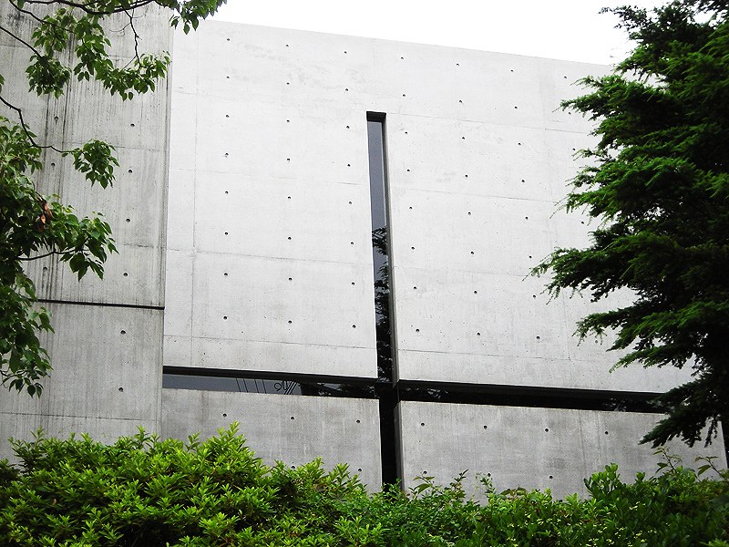 Tadao Ando — Mặt ngoài khối bê tông Church of the Light