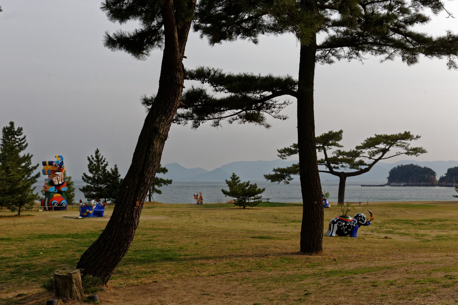 Naoshima — cụm tượng điêu khắc ngoài trời ven biển