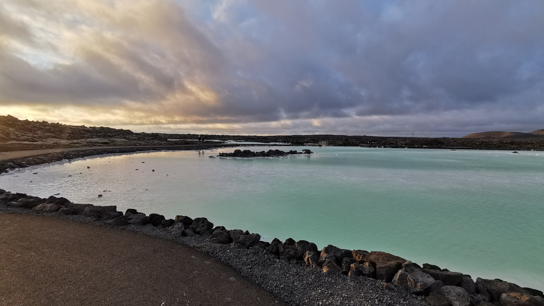 Blue Lagoon — cái hồ khoáng nóng lớn nhất Iceland vốn là sự cố kỹ thuật