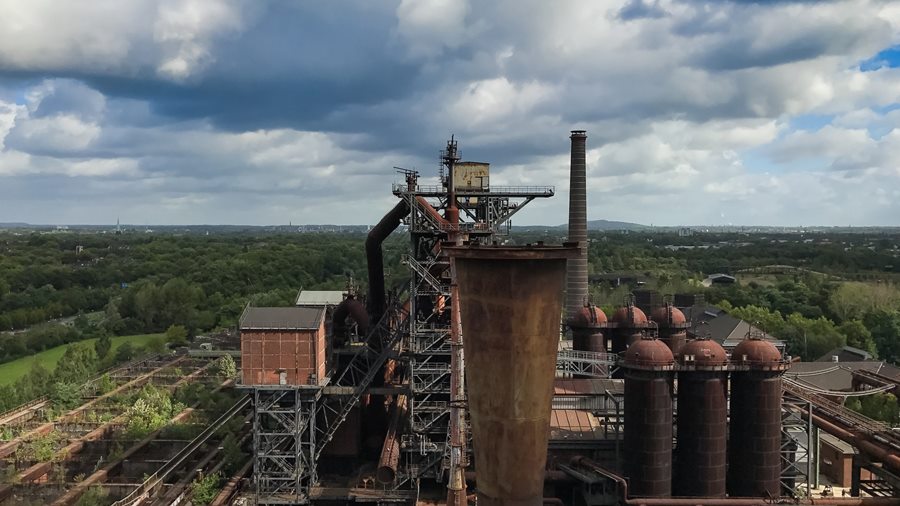 LANDSCHAFTSPARK — Từ nhà máy gang thép bỏ hoang thành công viên đón 1 triệu khách một năm