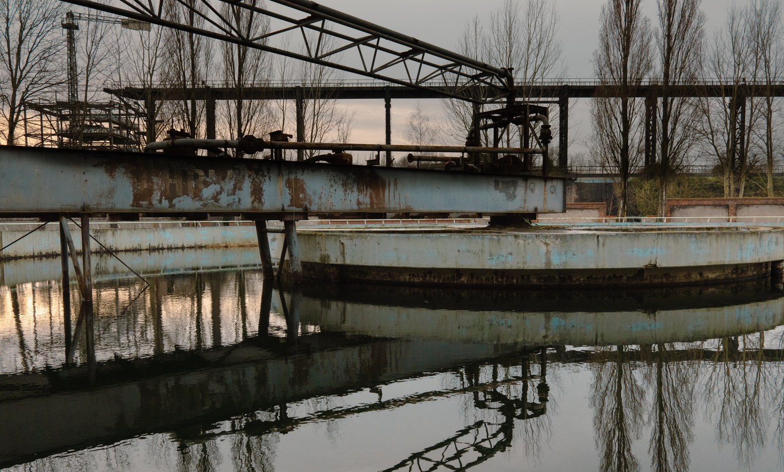 Duisburg-Nord — Một bể lắng nước tròn cũ của nhà máy