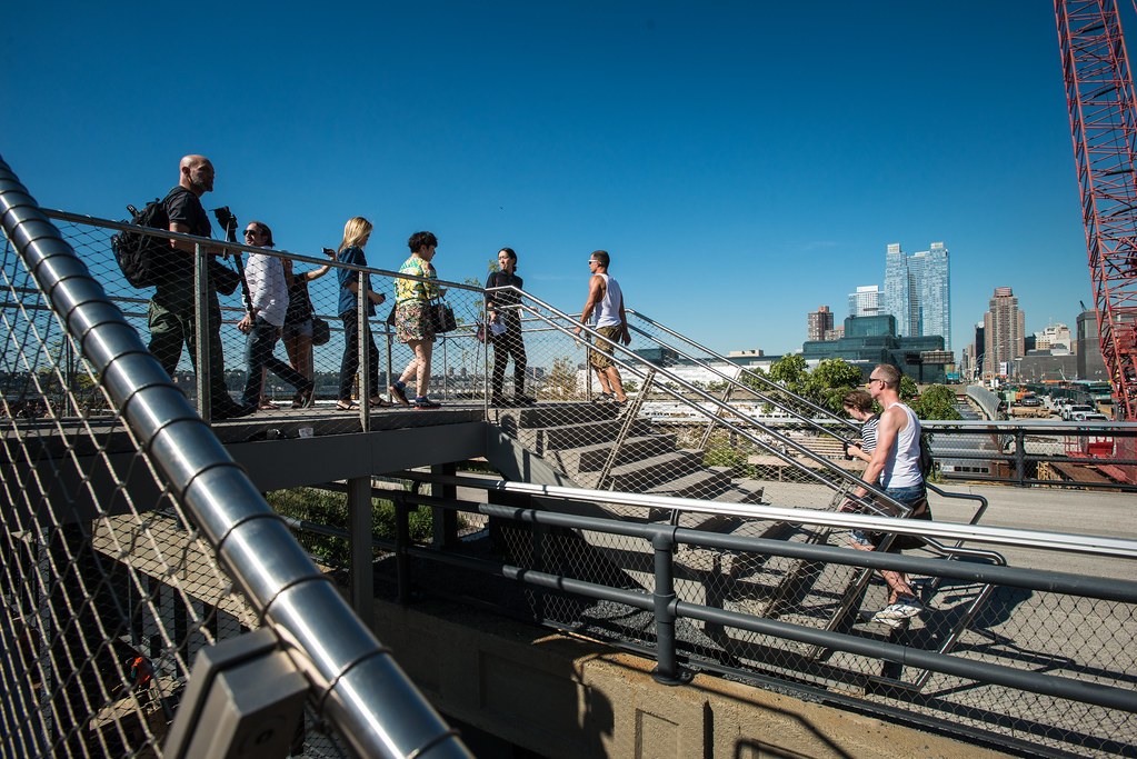 High Line — Nhìn ra sông Hudson từ một đoạn kết cấu