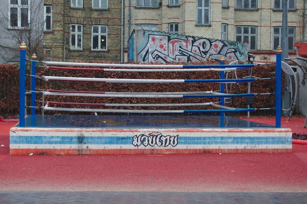 Superkilen — Một sàn quyền Thái sơn đỏ
